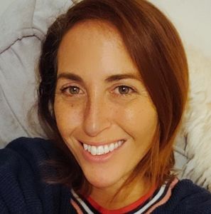 Meet your Posher, Rina